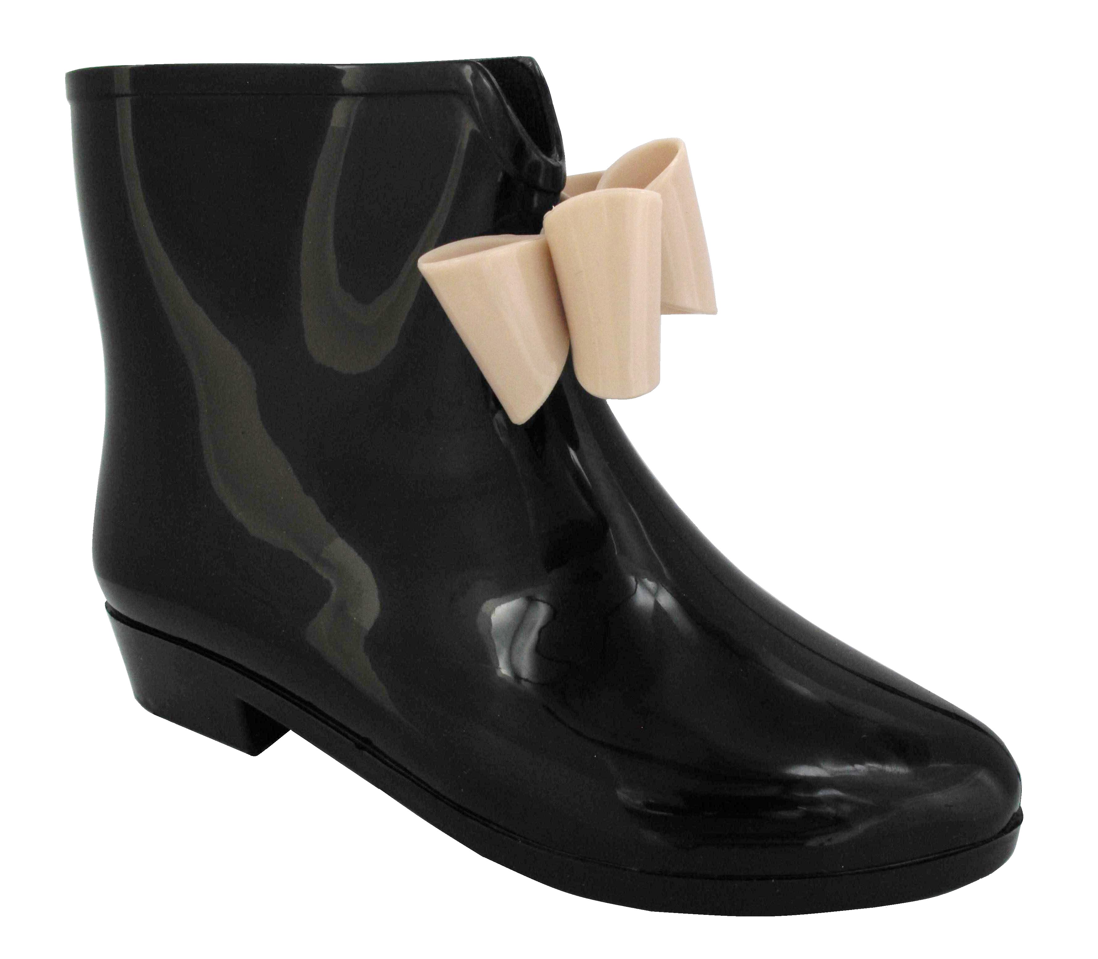 beige welly boots